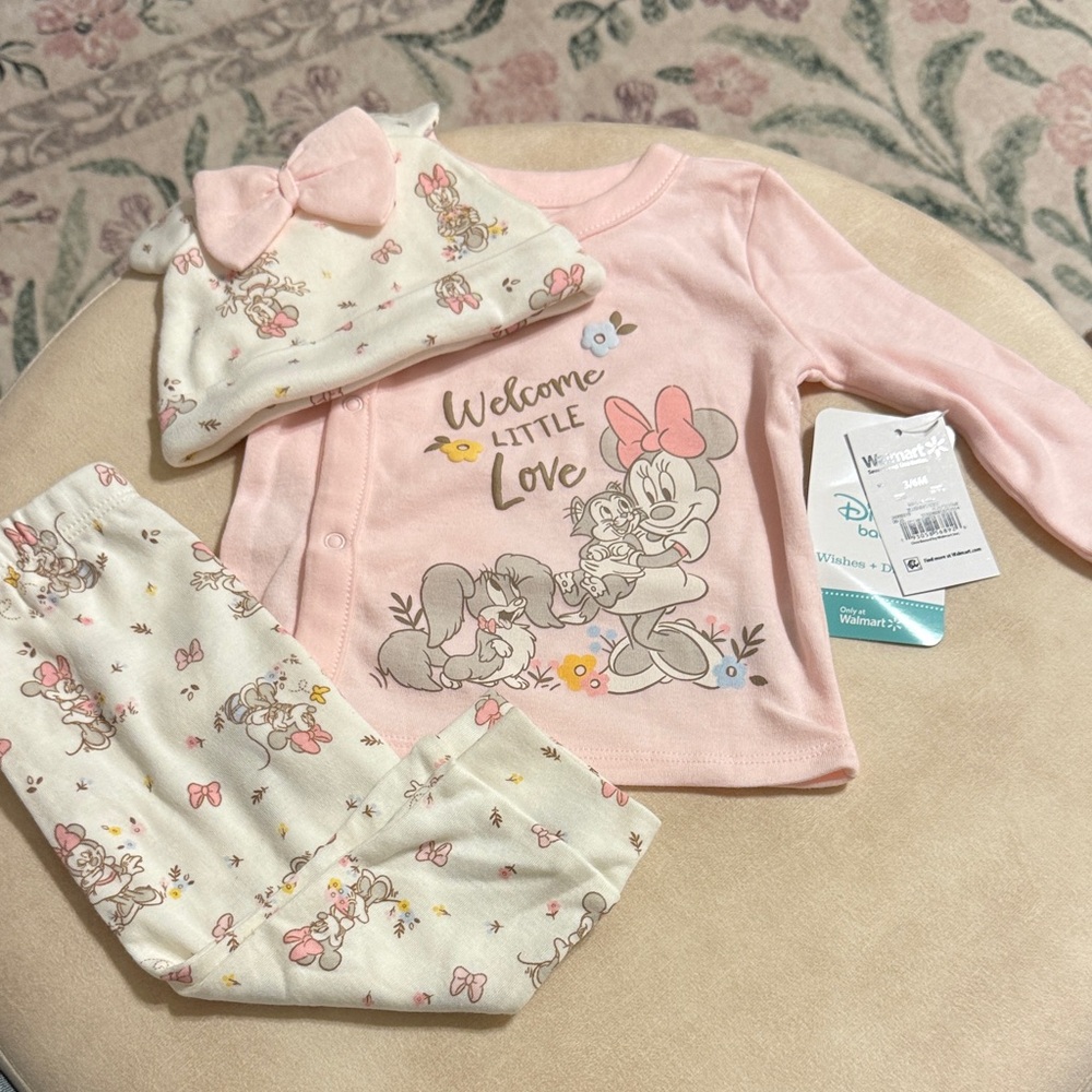 Disney Minnie Mouse Pink and White set